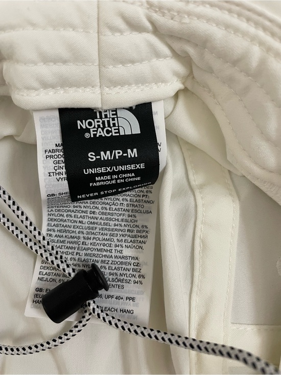 NWT The North Face Classic V Brimmed Hat Tnf White Pride Graphic Size S M